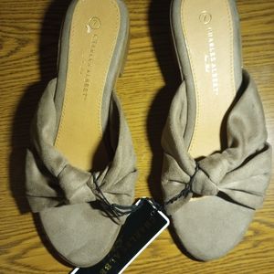 Charles Albert short heeled sandal